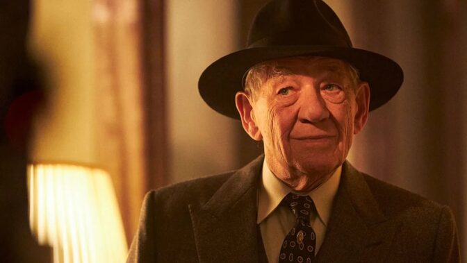 Ian McKellen ønsker nok ikke å anmelde sin egen film...
