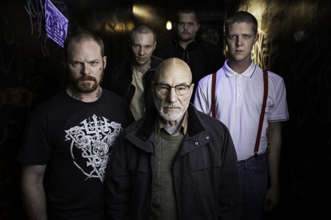 Patrick Stewart er forbannet i det grønne rommet.
