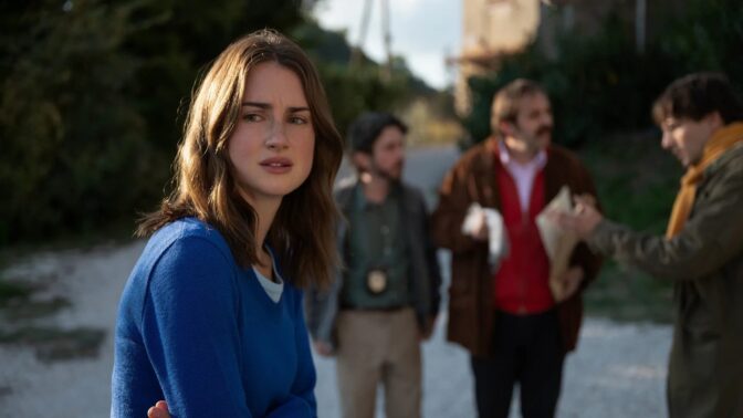Grace Van Patten i rollen som Amanda Knox.