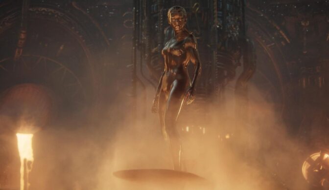 Julia Garner som Silver Surfer i "The Fantastic Four: First Steps".