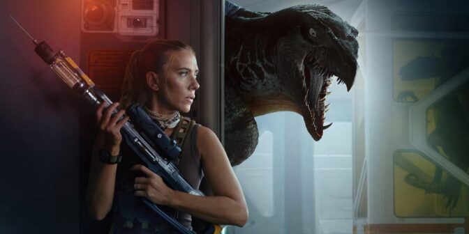 Scarlett Johansson med en ny venn i "Jurassic World: Rebirth".