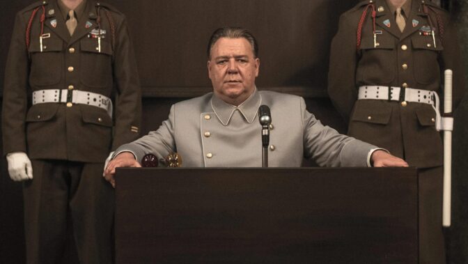 Russell Crowe som Hermann Göring i "Nuremberg"