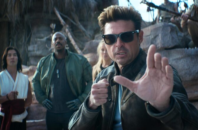 Karl Urban, Mehcad Brooks, Jessica McNamee, og Ludi Lin i "Mortal Kombat II"