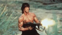 «Rambo» får prequel – Netflix-hunk erstatter Sylvester Stallone i ikonisk rolle