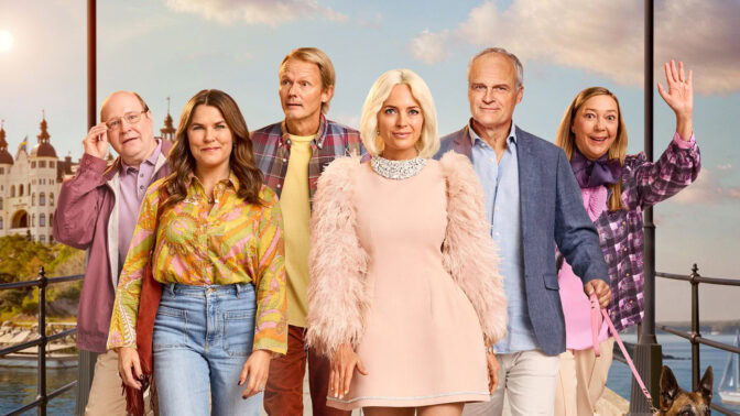 Gjengen fra «Solsidan», eller «Solsiden», skal lyse opp TV-høsten.
