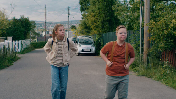 "Lars er LOL" © Nordisk Film Distribusjon