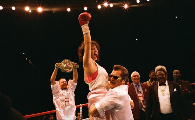 Sydney Sweeney er nok ikke like lykkelig i virkeligheten som i filmen.