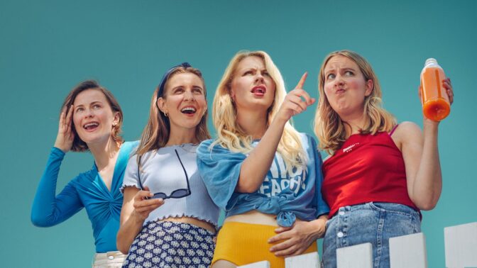 Regissør Gregersen går fra serier som «Basic Bitch», til spillefilm. ©  Foto: Julianne Leikanger/Dplay