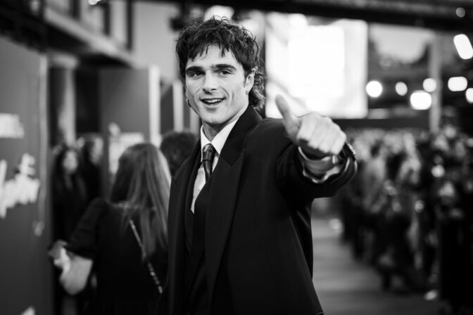 Hans navn er Elordi, Jacob Elordi.