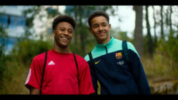 Ny ungdomsserie: «Kameleon» – en rå serie om vennskap, identitet og lojalitet