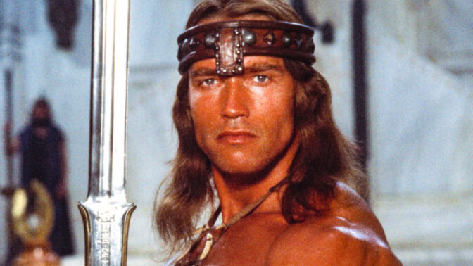 Arnold Schwarzenegger som Conan Barbaren.