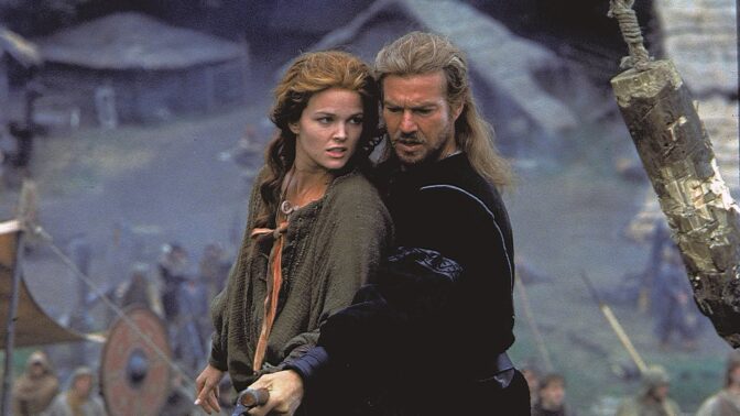 Dennis Quaid (som på dette bildet ser ut som Jesse Plemons med en klønete hockeyfrisyre) og Dina Meyer i «Dragonheart».