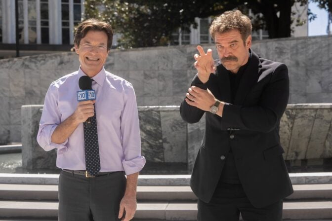 Jason Bateman og David Harbour spiller to av hovedrollene i «DTF St. Louis».
