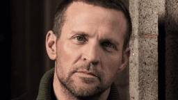 Suksessen fortsetter for Tobias Santelmann – klar for «The White Lotus»