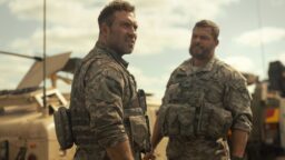 Anmeldelse: «War Machine» – En macho actionrull som får adrenalinet til å pumpe.