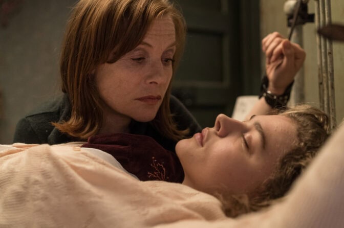 Isabelle Huppert er creepy i «Stalker» © Norsk Filmdistribusjon