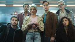 Anmeldelse: «La Casa de Papel: Berlin og damen med røyskatten» – Nok et velplanlagt kupp til samlingen