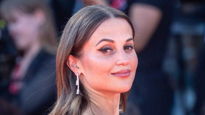 Alicia Vikander på filmfestivalen i Venezia, 2025.