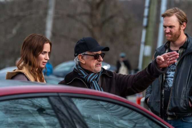 Spielberg under innspillingen av «Disclosure Day»