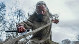 Anmeldelse: «The Death of Robin Hood» – Mørk avskjed med en falmet legende