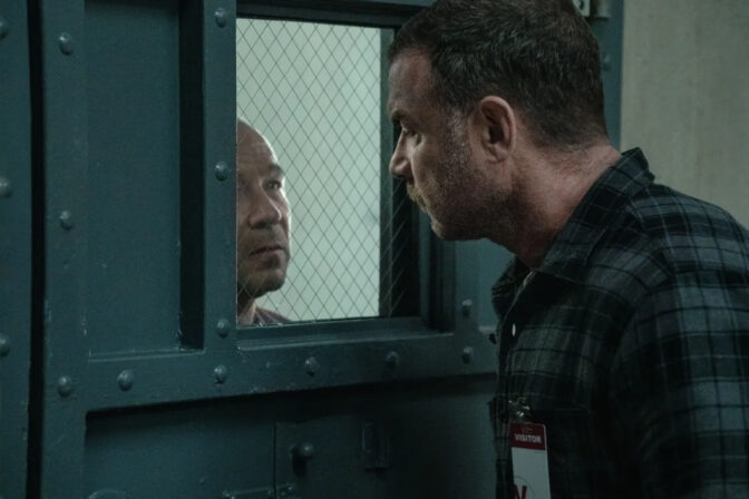 Stephen Graham og Liev Schreiber i «Nocturne».