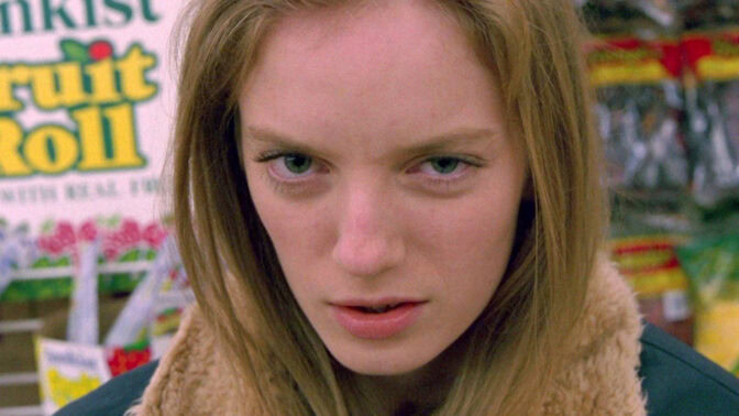 Sarah Polley har et intenst blikk i «Go».