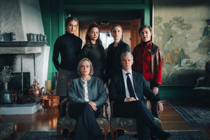 Suksessen «Nepobaby» vender tilbake allerede i august! © Egmont Enterprise/TV2