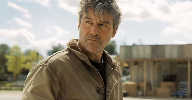 Kyle Chandler som Hal Jordan i «Lanterns».