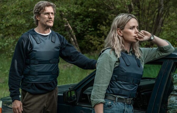 Jens Hultén og Katia Winter i svenske «Mafia».