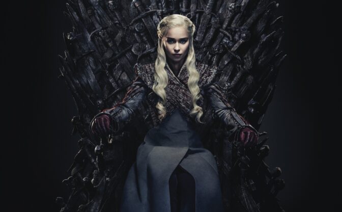 Daenerys Targaryen på Jerntronen.